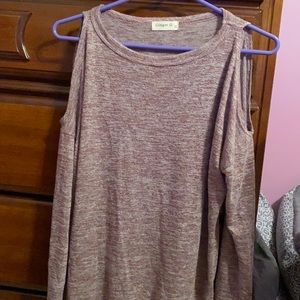 Ladies off the shoulder long sleeve tee